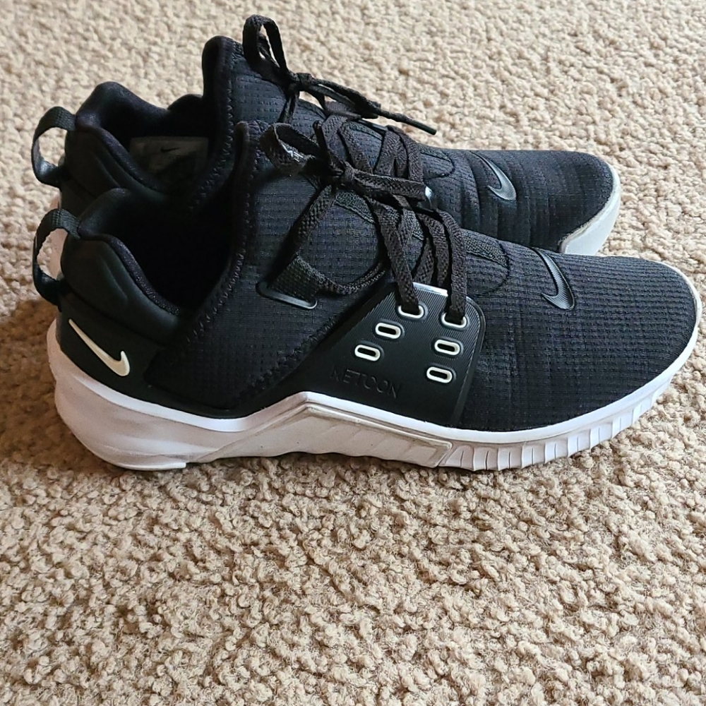 Nike metcons - Picture 2 of 3